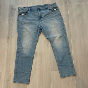 American Eagle Athletic Fit Lightwash Stretch Jeans